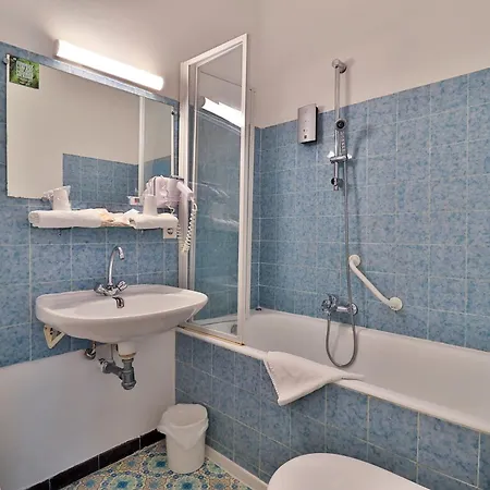 Logis Le Relais Imperial 2* Saint-Vallier-de-Thiey